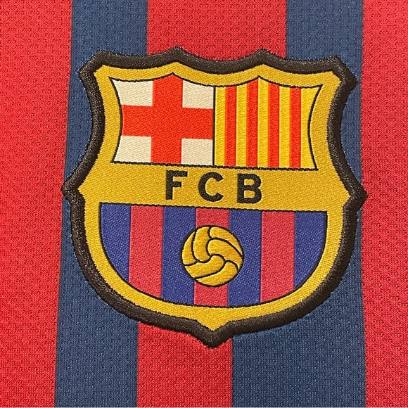 Messi Barcelona 2011-12 Home Jersey Long Sleeve - Picture 5 of 16